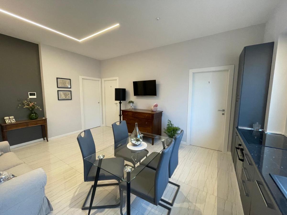 Otium Rooms / Camere E Appartamenti Morrovalle 외부 사진