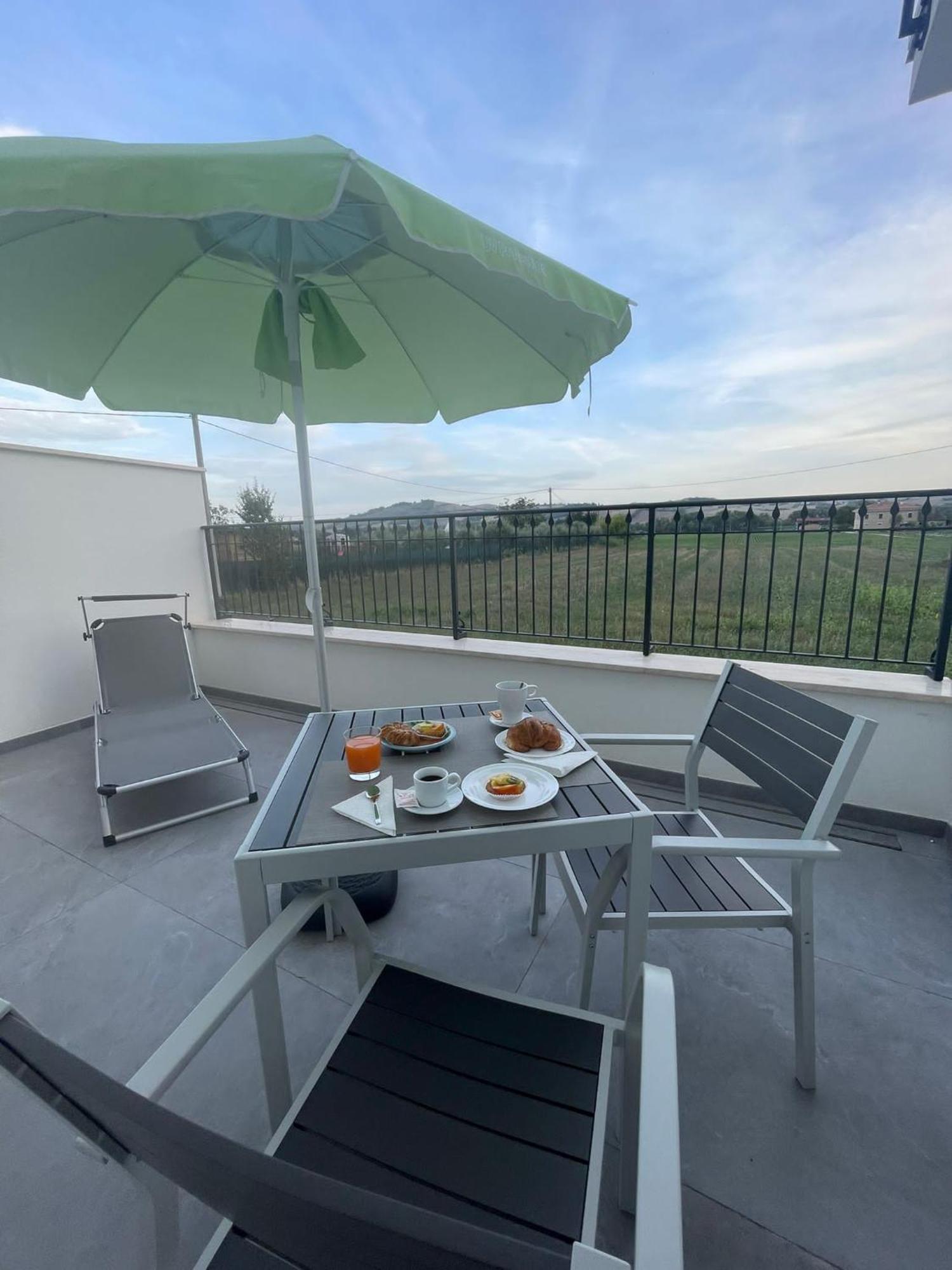 Otium Rooms / Camere E Appartamenti Morrovalle 외부 사진